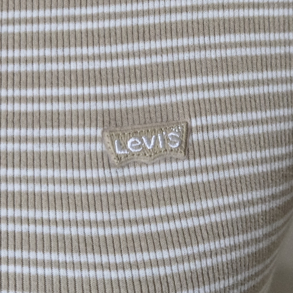 *Levi's Women's Hayes Short Sleeve Crewneck Stripes Tee Top Safari Stripe Sz Med - Picture 5 of 10